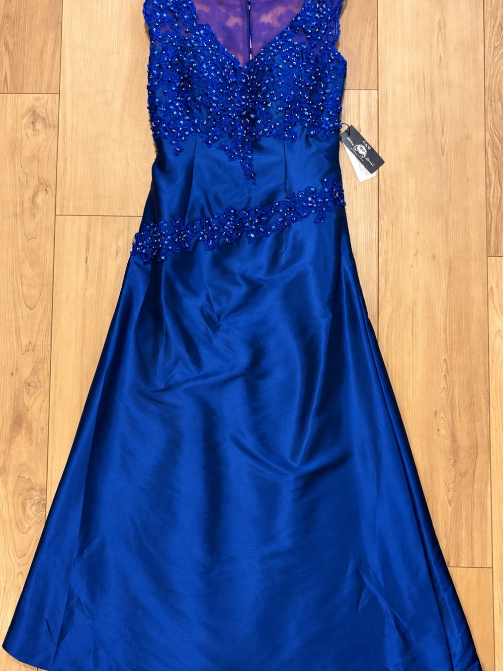Bailey Bridal Royal Blue Beaded Lace Formal Prom Gown NWT Medium Zipper